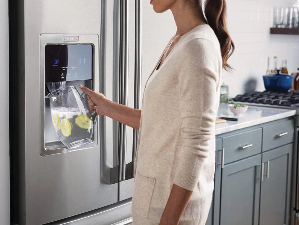 Frigidaire® WF3CB Genuine Refrigerator Water Filter — PureSource 3